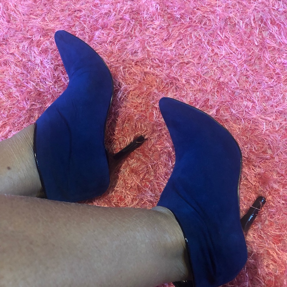 Royal blue Carlos Santana suede bootie - Picture 5 of 6